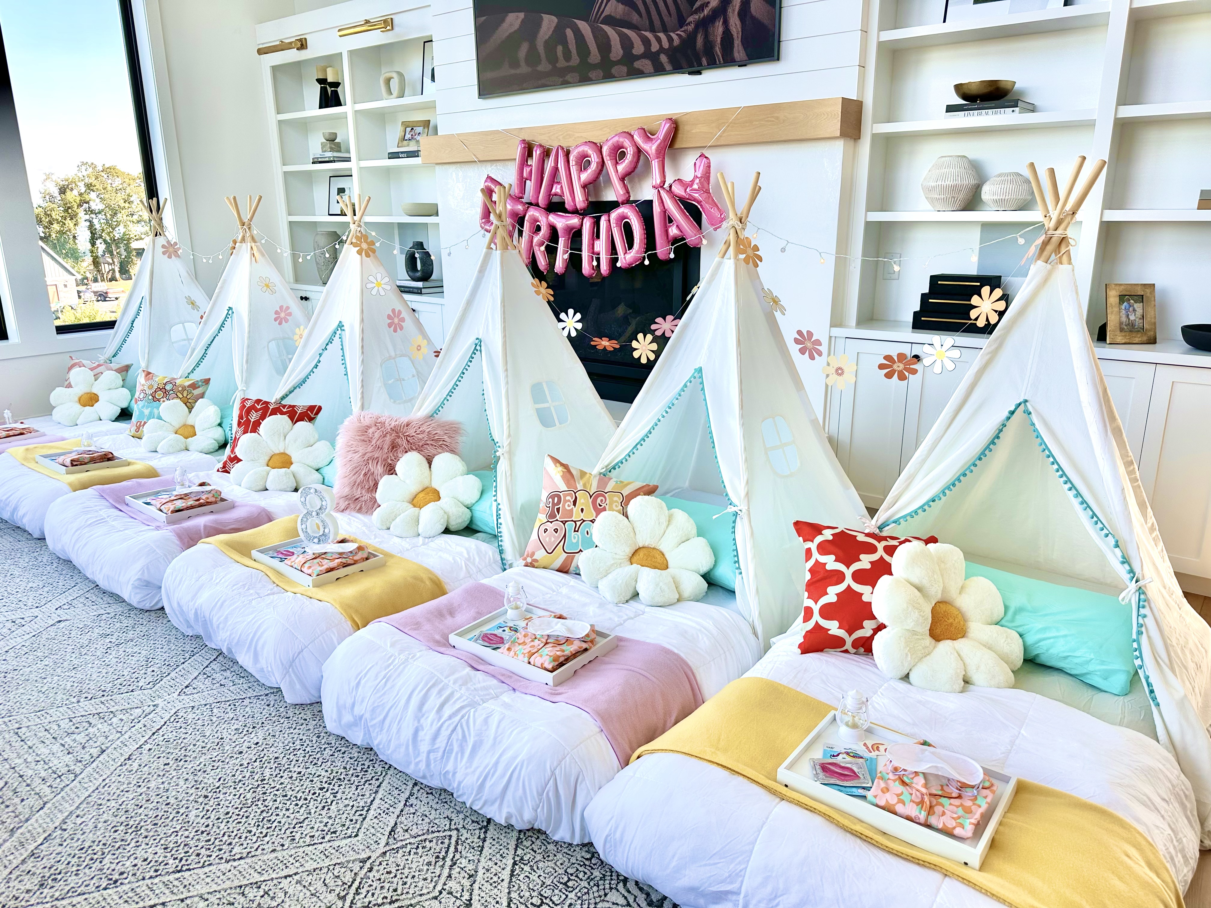 Sleepover rentals in Salem Oregon, slumber party rentals, sleepover party Salem Oregon, sleepover rentals Keizer Oregon, teepee slumber party, tent sleepovers in Oregon, sleepover company in Salem, Keizer Oregon sleepovers, slumber parties in Salem oregon, sleepovers in Salem oregon, Portland sleepovers